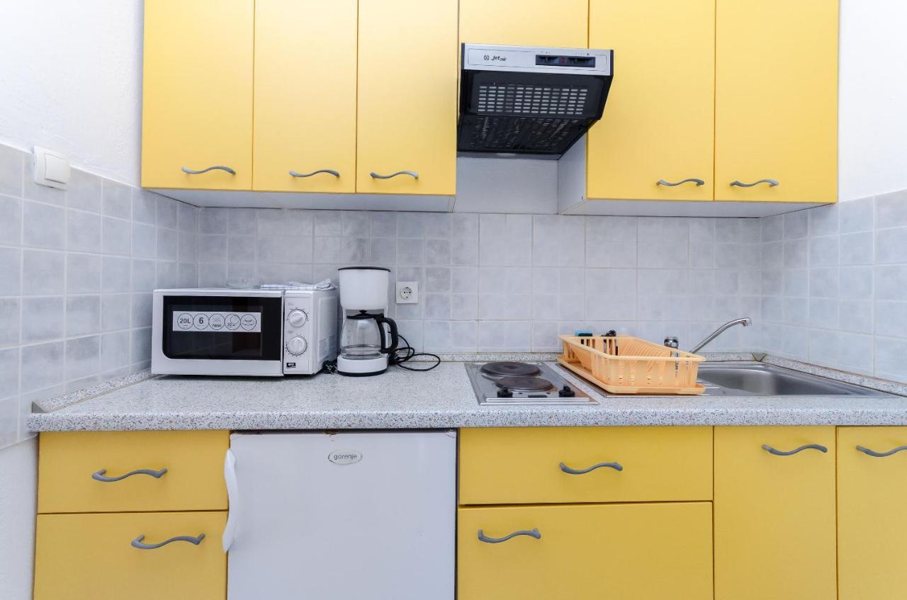 Anica J Apartament
